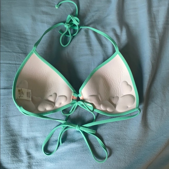 Bikini 👙 - Picture 2 of 2